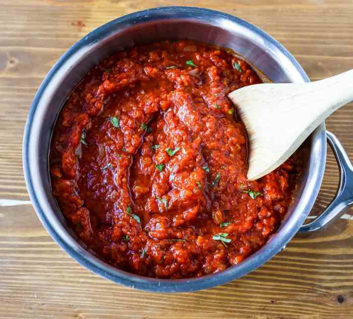 Pasta and tomato sauce recipe