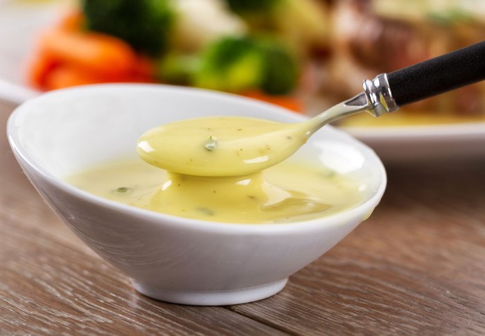 Sauce bearnaise béarnaise bernaise chervil recipes website recipe learn ingredient