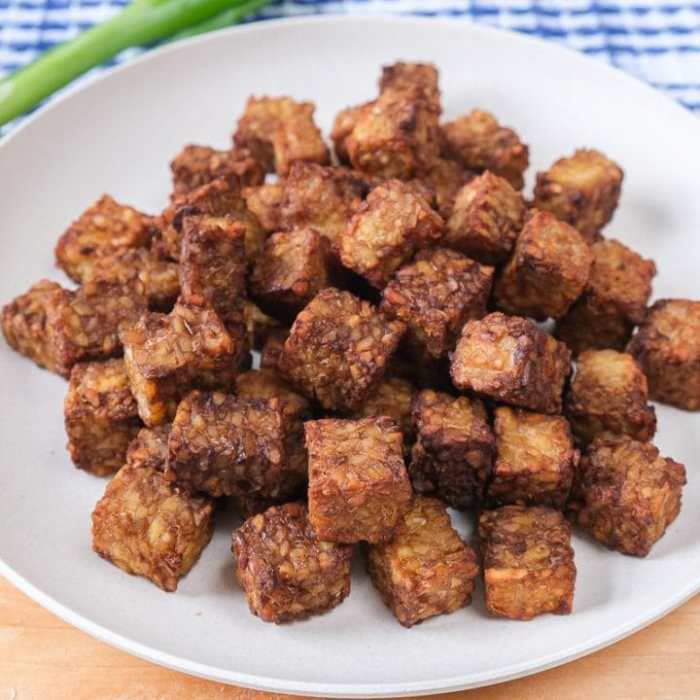 Tempeh air fryer recipe with sauce